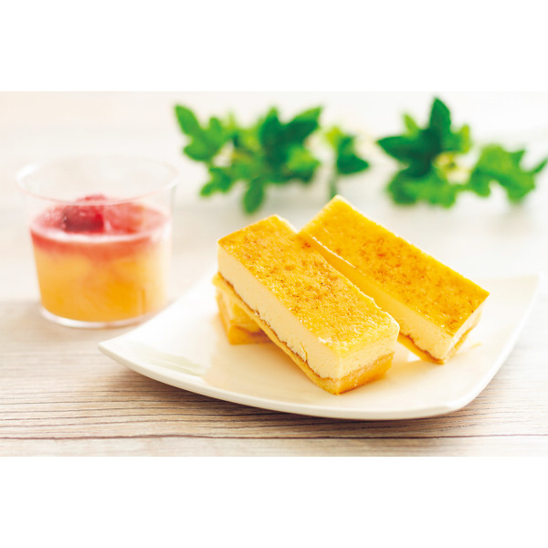「乳蔵」焼きプリンケーキ＆木苺プリンのサムネイル画像1