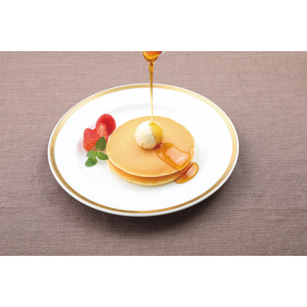 帝国ホテルキッチン　ペストリーシェフのパンケーキセットのサムネイル画像2