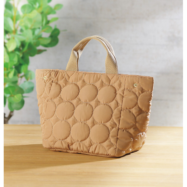 アトリエ・エトラ　キルティング　マザーズバッグ ベージュのサムネイル画像2