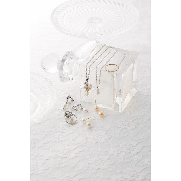 淡水真珠ピアス ホワイトのサムネイル画像1