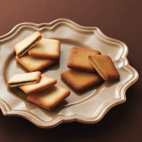 銀座コロンバン東京　メルヴェイユ（チョコサンドクッキー）（３９枚）のサムネイル画像1