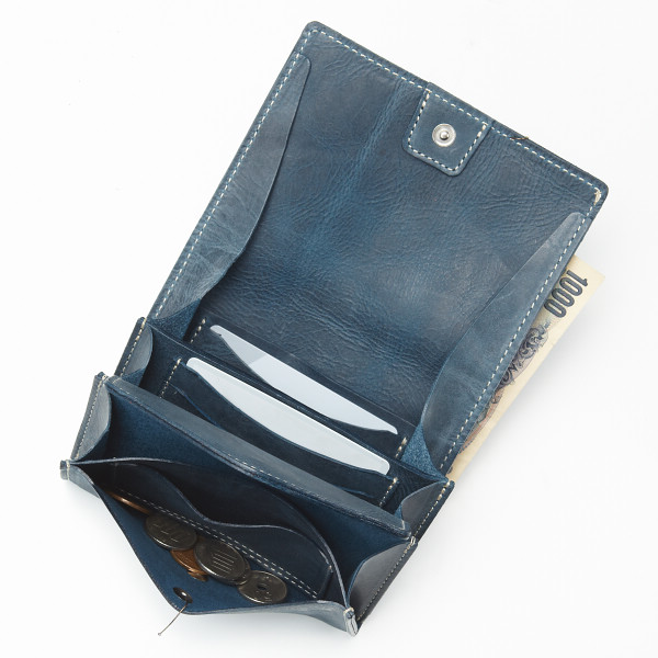 ｍ，ｉ，ｕ，ｏ．ｊ　ヌメ革　二つ折り財布 ブルーのサムネイル画像1