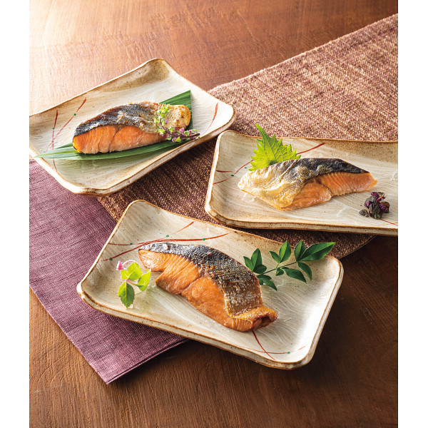 北海道産　鮭の３種詰合せ（８切）のサムネイル画像1