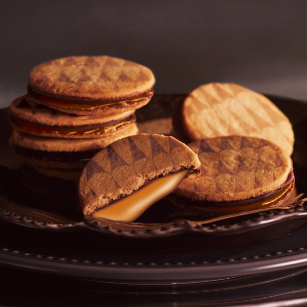 ザ・スウィーツ　キャラメルサンドクッキー（２４個）のサムネイル画像1