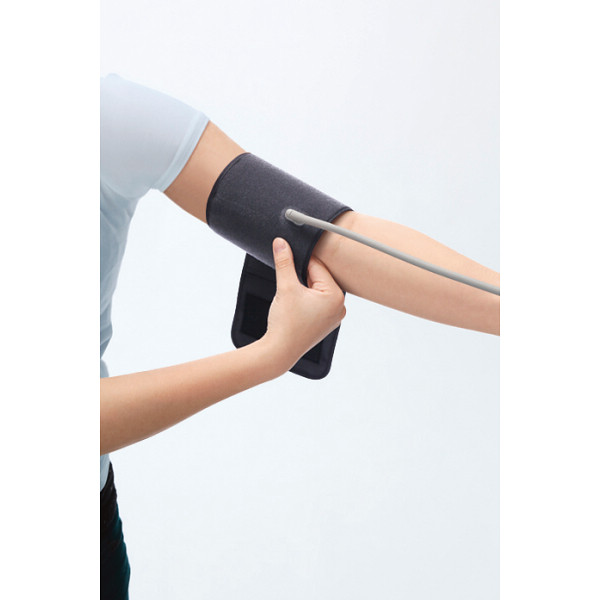 オムロン　上腕式血圧計プレミアム１９シリーズのサムネイル画像1
