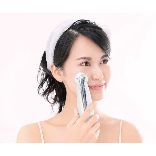 美ルル　クラッシィ（美顔器） イノセントホワイトのサムネイル画像1