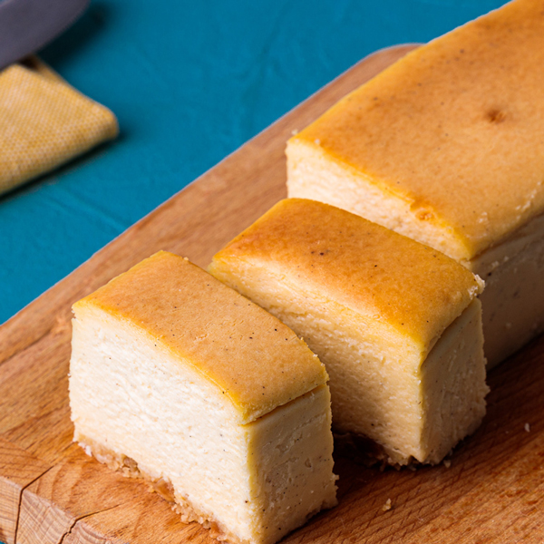 ＳＨＡＲＥ　ＣＡＫＥＳ　厳選２種のチーズで濃厚なのにまろやかなチーズケーキのサムネイル画像5