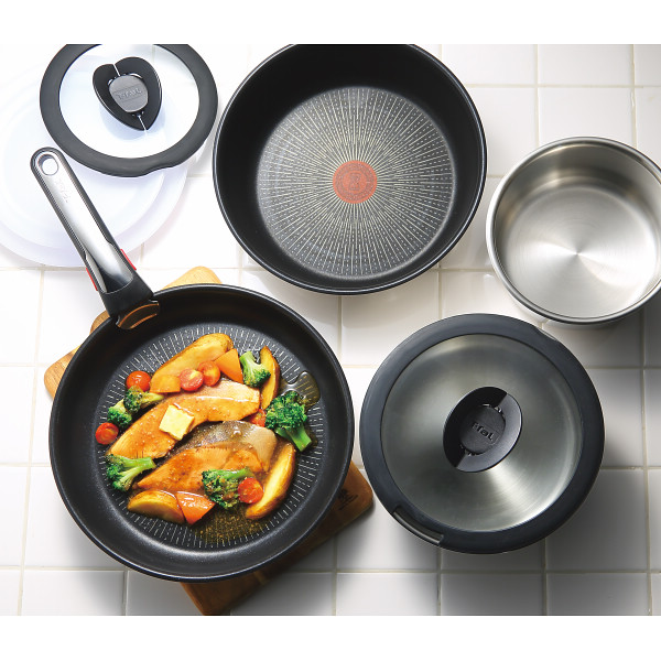 ティファール　インジニオ・ネオ　ＩＨステンレス・アンリミテッド９点セットのサムネイル画像1