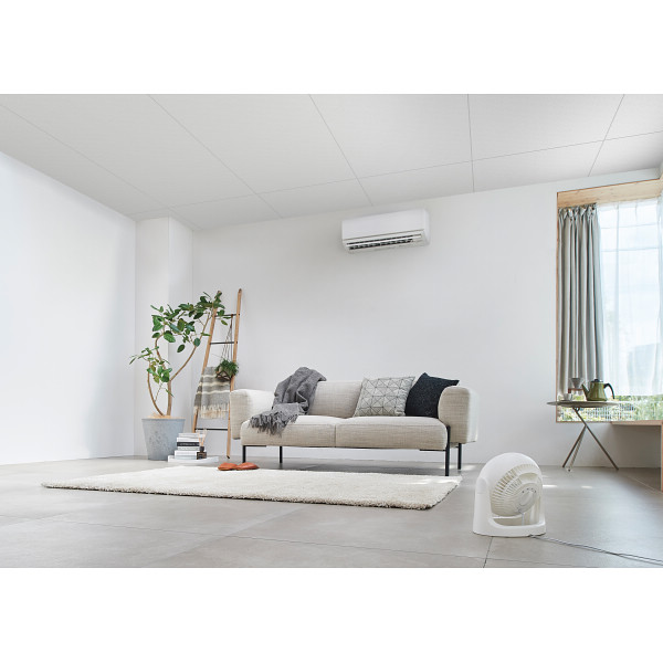 アイリスオーヤマ　サーキュレーター　８畳　固定マカロン型 ホワイトのサムネイル画像1