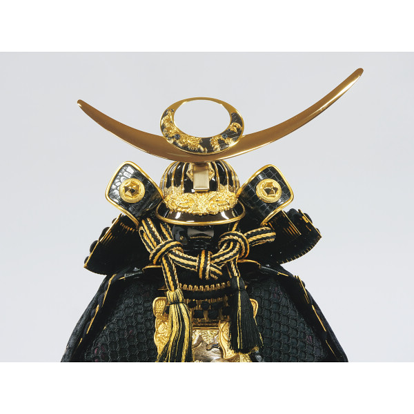 黒絲縅　鎧７号床飾り 覇気（ゴールド）のサムネイル画像1