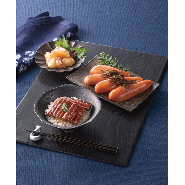 魚三楼　うなぎ蒲焼と鯛漬けと辛子明太子セットのサムネイル画像1