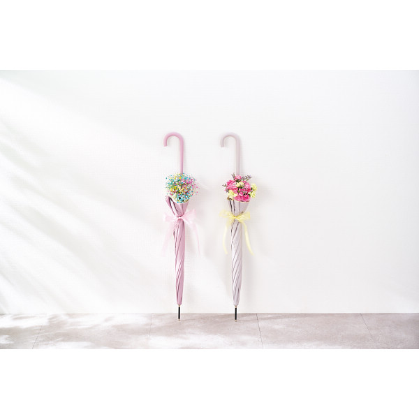 【母の日専用】アンブレラ＆マザーズカスミソウの花束のサムネイル画像3