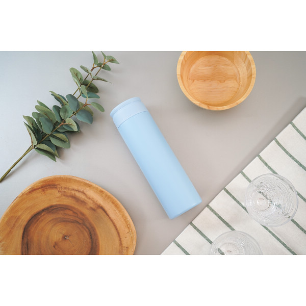 フォルテック　スクリュー栓シームレスボトル（５００ｍｌ） ライトブルーのサムネイル画像1