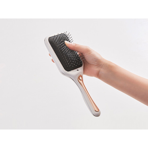 コイズミ　マイナスイオンリセットブラシのサムネイル画像1