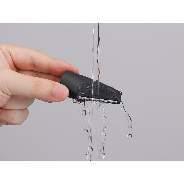 コイズミ　ＵＳＢ充電ボディヘアトリマーのサムネイル画像4