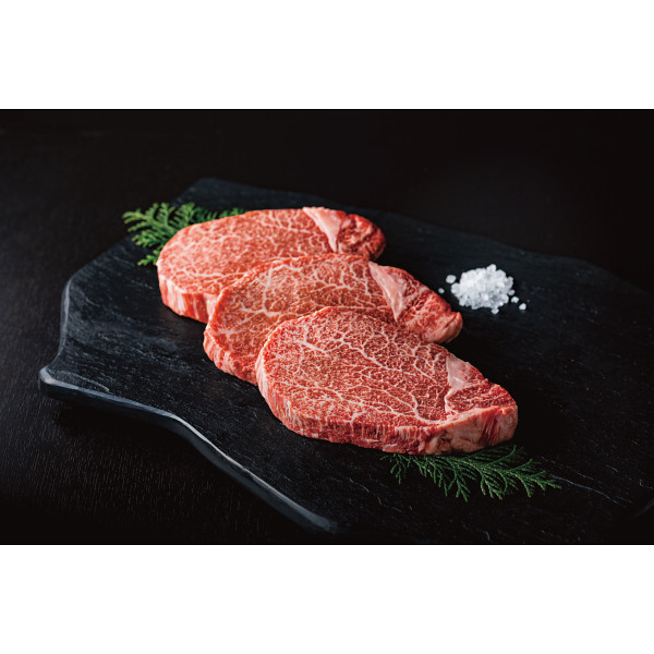 モリタ屋　Ａ５国産黒毛和牛　ヒレ　ステーキ用５枚（計６００ｇ）のサムネイル画像1