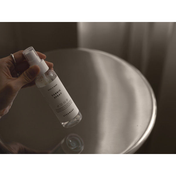 スチーマリー　ファブリックスプレー１００ｍｌ　バッグ特典付きのサムネイル画像6
