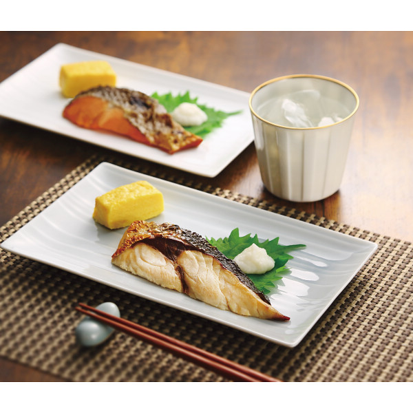 小田陶器　ＳＯＳＯ　組長角皿揃のサムネイル画像3