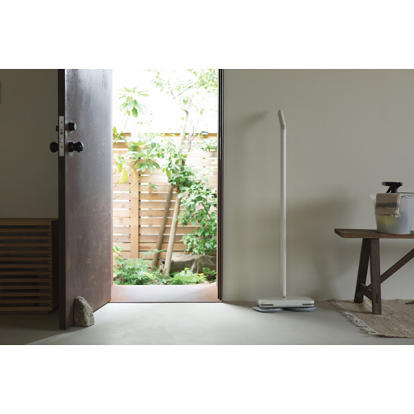 プラスマイナスゼロ　【激落ちくん】コードレス電動モップのサムネイル画像1