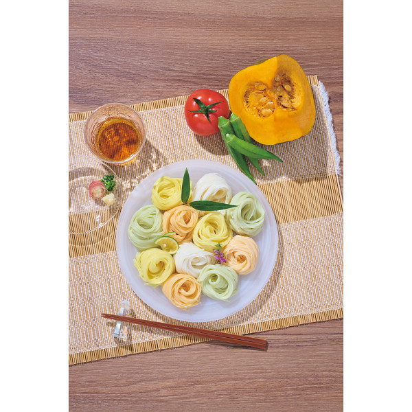 夏野菜をつかった三輪素麺のサムネイル画像1