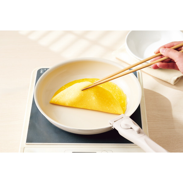 マジクック　セラミック加工　ＩＨ対応着脱ハンドルフライパン６点セットのサムネイル画像3