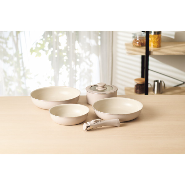 マジクック　セラミック加工　ＩＨ対応着脱ハンドルフライパン６点セットのサムネイル画像5