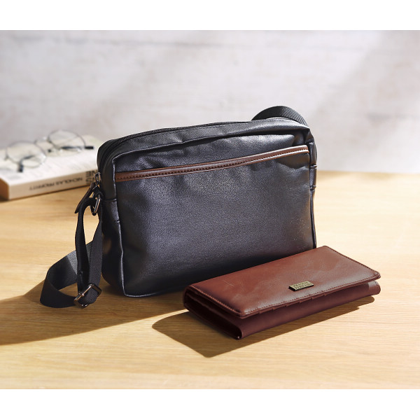 フランコフェラーロ　ショルダーバッグ・長財布セット ブラックブラウンのサムネイル画像3