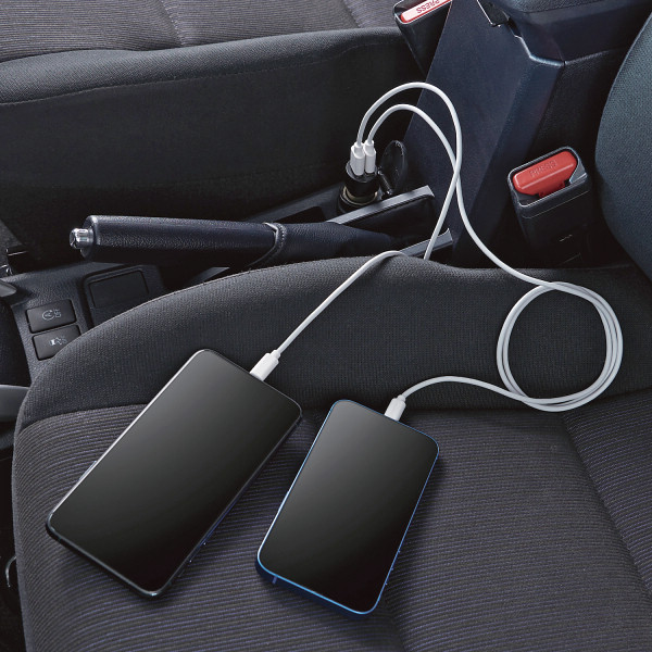 エレコム　シガーチャージャー　１２Ｗ　ＵＳＢ－Ａ×２ ブラックのサムネイル画像2