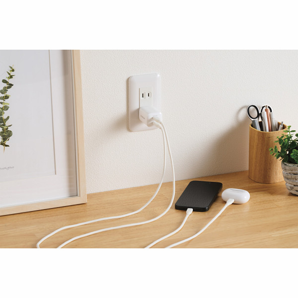 エレコム　ＴｙｐｅＣ　コンセント　充電器　ＰＤ　３５Ｗ　ＰＰＳ ホワイトのサムネイル画像1