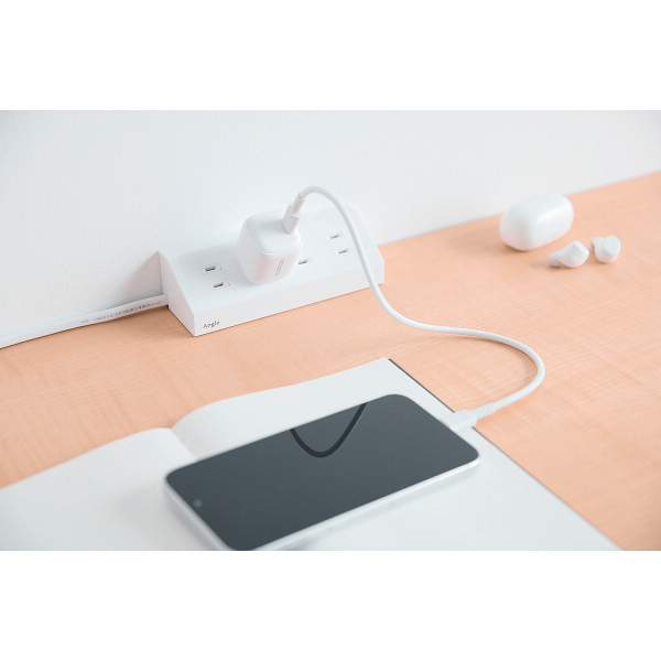 エレコム　Ｔｙｐｅ－Ｃ　充電器　ＰＤ　３０Ｗ　ＰＰＳ　軽量 ホワイトのサムネイル画像1