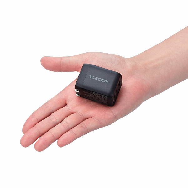 エレコム　キューブＡＣ充電器　６５Ｗ　Ｃ×２　Ａ×１ ブラックのサムネイル画像2