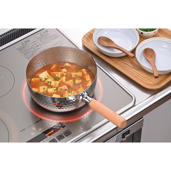 ステンレス雪平鍋（２０ｃｍ）目盛付のサムネイル画像1