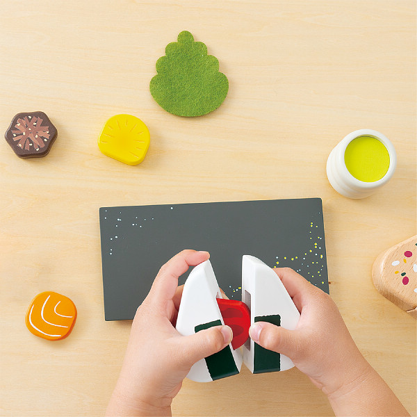 ウッディプッディ　はじめてのおままごと　おにぎりセットのサムネイル画像1