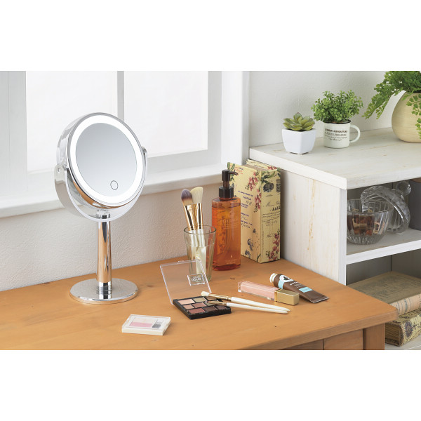 マリ・クレール　ＬＥＤライティングミラーのサムネイル画像1