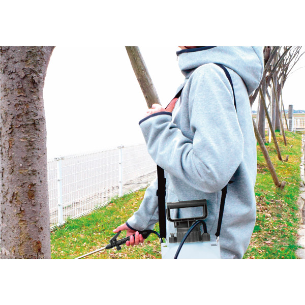 タカギ　肩掛け蓄圧式噴霧器のサムネイル画像1