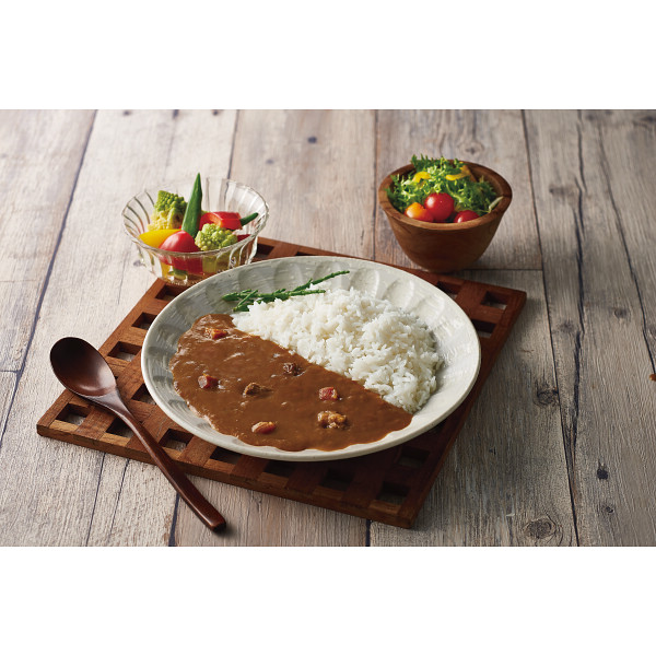 洋食屋のビーフカレー（１２食）のサムネイル画像1