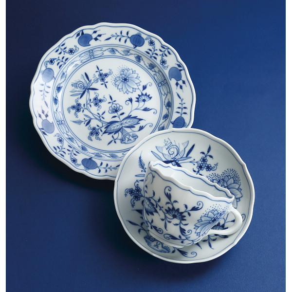 マイセン　ブルーオニオン　カップ＆ソーサー＆ケーキプレートセットのサムネイル画像1