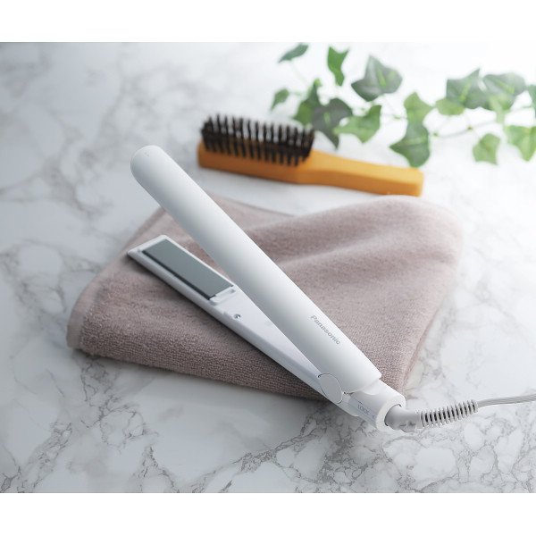 パナソニック　コンパクトストレートアイロン ホワイトのサムネイル画像1