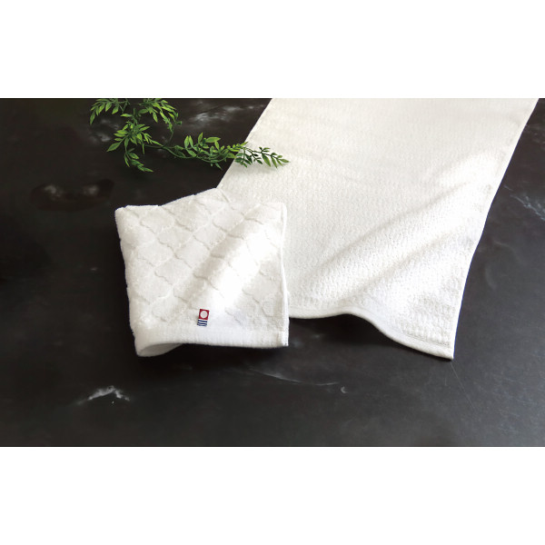 今治＆泉州　白の贅沢　スリムバス・フェイス・ハンドタオルセットのサムネイル画像1