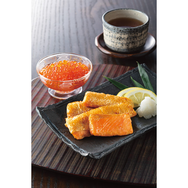 いくら醤油漬けと紅さけはらすのサムネイル画像1