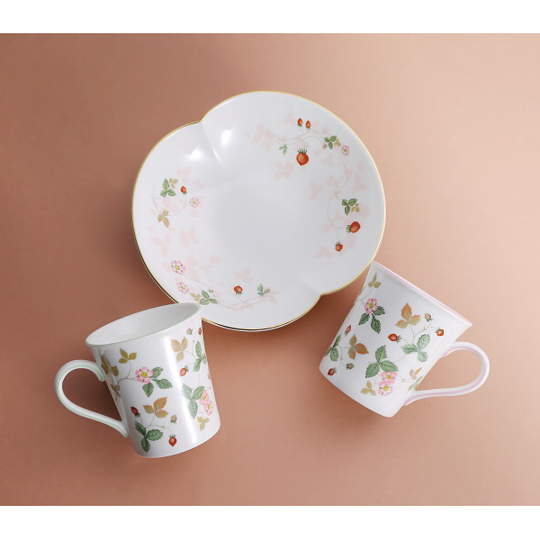 ウェッジウッド　ワイルド　ストロベリー　カジュアル　ティータイムセットのサムネイル画像1