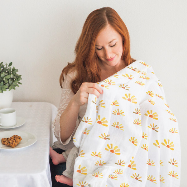 モスリンおくるみ１枚＆夜泣き対策！スワドルサック２枚セット オレンジのサムネイル画像1