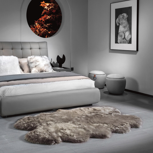 洗えるムートン長毛ラグ グレージュのサムネイル画像1