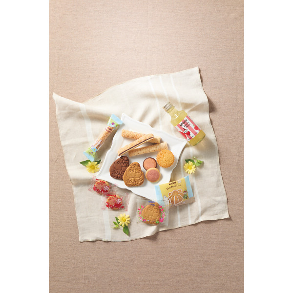 ムーミン　ジュース＆スイーツセットのサムネイル画像1