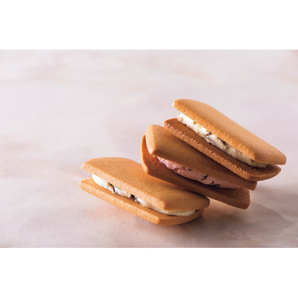 銀座千疋屋　銀座フルーツサンド１５個のサムネイル画像1