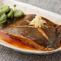 北海道小樽産かれいの煮つけ