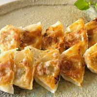 滋賀牛肉商「徳志満」近江牛ひとくち餃子