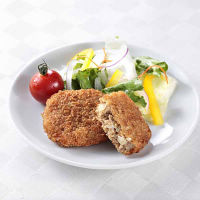 神奈川「駿河屋本舗」レンジで簡単鎌倉黄金メンチ