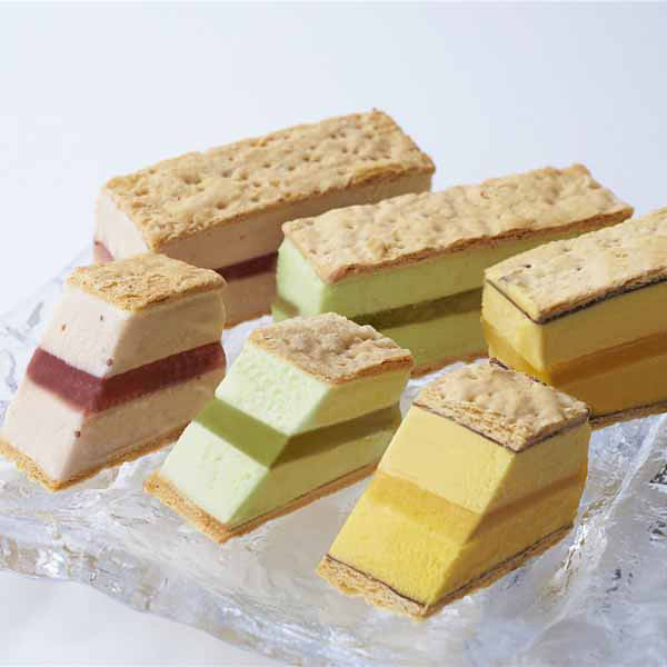 「銀座千疋屋」銀座ミルフィーユアイスのサムネイル画像2