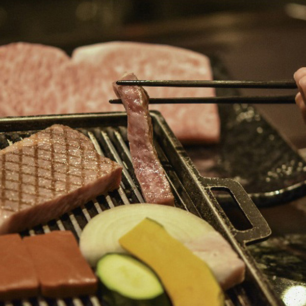 滋賀「松喜屋」近江牛あみ焼肉のサムネイル画像2
